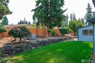 820 Monroe Ave NE, Renton, WA 98056 - Photo 35
