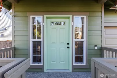 631 Ilwaco Avenue NE, Renton, WA 98059 - Photo 3