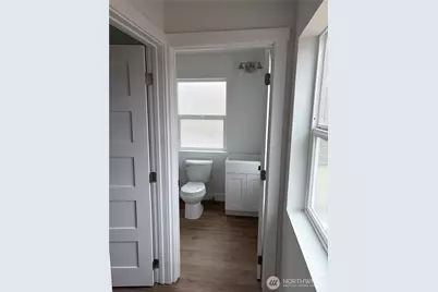 4123 W D Street, Bremerton, WA 98312 - Photo 9