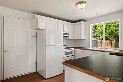5202 E E Street, Tacoma, WA 98404 - Photo 17
