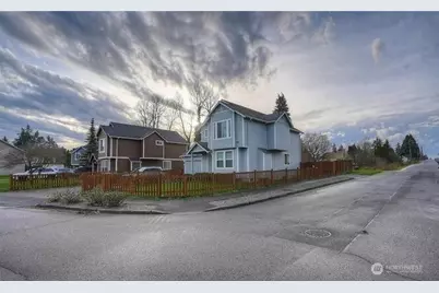 5202 E E Street, Tacoma, WA 98404 - Photo 5