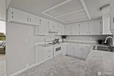 1264 Eagle Crest Drive, Oak Harbor, WA 98277 - Photo 9