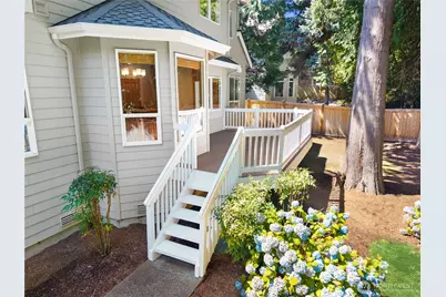 20534 NE 33rd Court NE, Sammamish, WA 98074 - Photo 33