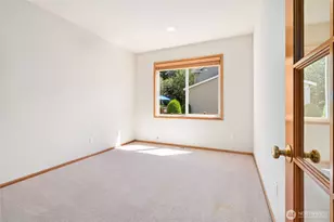 20534 NE 33rd Ct NE, Sammamish, WA 98074 - Photo 19
