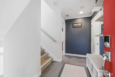 4033 129th Place SE, Bellevue, WA 98006 - Photo 3