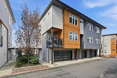 4033 129th Place SE, Bellevue, WA 98006 - Photo 1