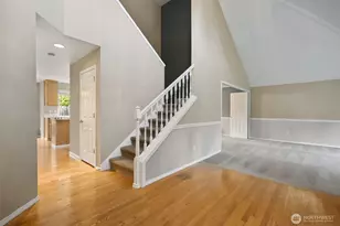 8021 NE 122nd Pl, Kirkland, WA 98034 - Photo 9
