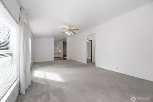 9314 Canyon Rd, Puyallup, WA 98371 - Photo 15