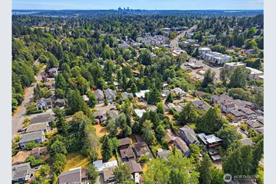 2327 NE 92nd Street, Seattle, WA 98115 - Photo 21