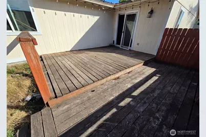412 McKenzie Avenue SW, Yelm, WA 98597 - Photo 9