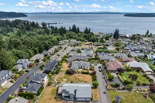 6406 E Royalview Ln, Port Orchard, WA 98366 - Photo 37