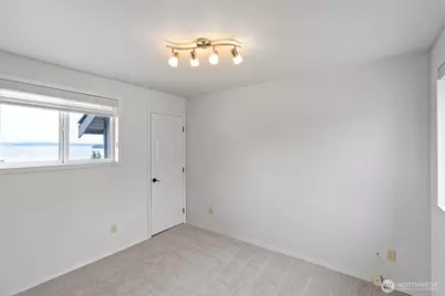 6406 E Royal View Lane, Port Orchard, WA 98366 - Photo 19