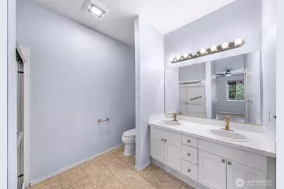 17426 Bothell Way NE #A404, Bothell, WA 98011 - Photo 11