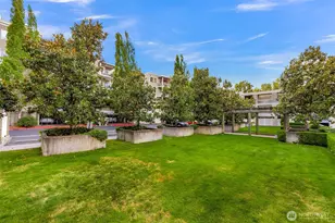 17426 Bothell Way NE, Bothell, WA 98011 - Photo 35