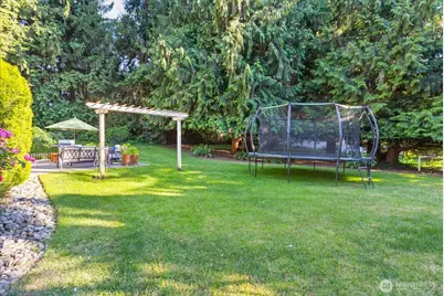 6807 214th Avenue NE, Redmond, WA 98053 - Photo 23