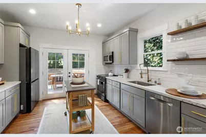 4137 41st Avenue S, Seattle, WA 98118 - Photo 11