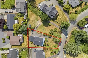 352 Lochwood Dr, Camano Island, WA 98282 - Photo 35