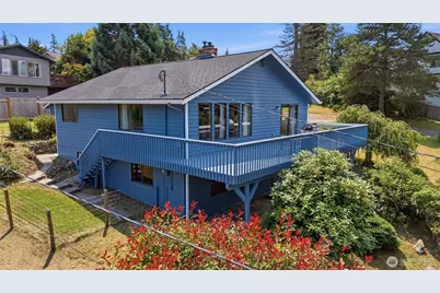 352 Lochwood Drive, Camano Island, WA 98282 - Photo 11