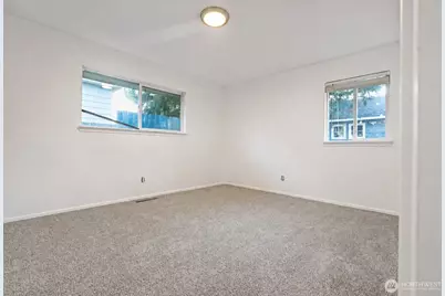6835 Yakima Avenue, Tacoma, WA 98408 - Photo 11