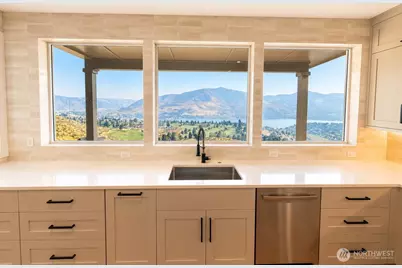 917 Long Drive, Chelan, WA 98816 - Photo 5