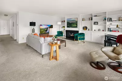 8001 Sand Point NE #C36, Seattle, WA 98115 - Photo 5