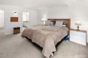 8001 Sand Point NE, Seattle, WA 98115 - Photo 15