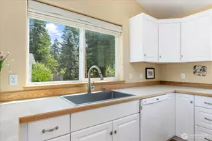 1243 Russell Dr, Coupeville, WA 98239 - Photo 17