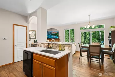 288 NE Fallon Court, Bremerton, WA 98311 - Photo 5