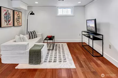 2714 10th Avenue W, Seattle, WA 98119 - Photo 21