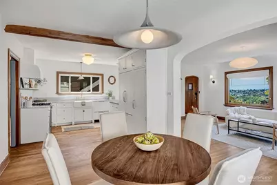 2714 10th Avenue W, Seattle, WA 98119 - Photo 11