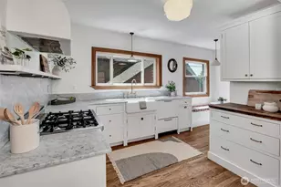 2714 10th Ave W, Seattle, WA 98119 - Photo 13