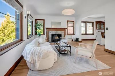 2714 10th Avenue W, Seattle, WA 98119 - Photo 7