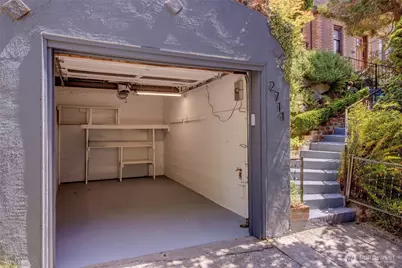 2714 10th Avenue W, Seattle, WA 98119 - Photo 29
