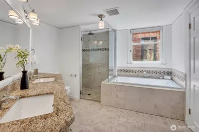 2714 10th Avenue W, Seattle, WA 98119 - Photo 23