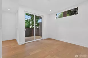 12036 Hiram Pl NE, Seattle, WA 98125 - Photo 11