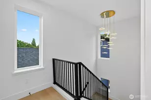 12036 Hiram Pl NE, Seattle, WA 98125 - Photo 15