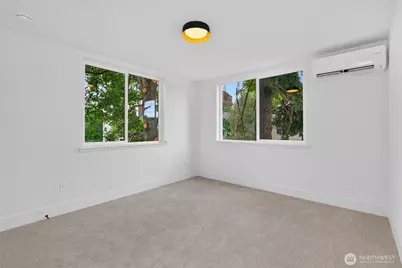 12036 Hiram Place NE, Seattle, WA 98125 - Photo 17