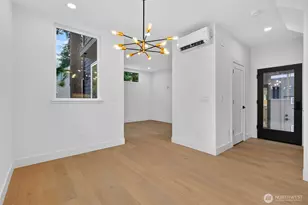 12036 Hiram Pl NE, Seattle, WA 98125 - Photo 9