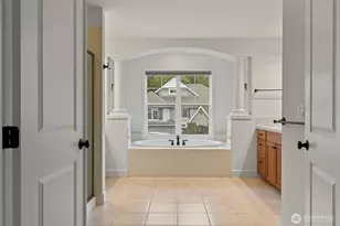 8835 NE 237th Pl NE, Redmond, WA 98053 - Photo 23