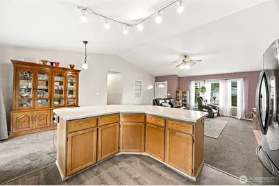 22015 SE 267th S, Maple Valley, WA 98038 - Photo 11