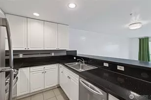 321 10th Ave S, Seattle, WA 98104 - Photo 21