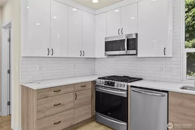 1602 E Marion Street, Seattle, WA 98122 - Photo 7