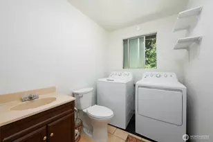 28102 SE 63rd St, Issaquah, WA 98027 - Photo 13