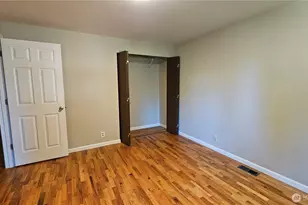1000 151st Pl NE, Bellevue, WA 98007 - Photo 15