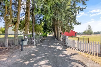 816 304th Street S, Roy, WA 98580 - Photo 3