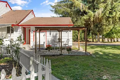 816 304th Street S, Roy, WA 98580 - Photo 5