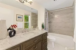 11701 NE 105th Ln, Kirkland, WA 98033 - Photo 17