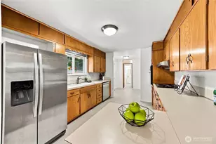 16217 SE Newport Way, Bellevue, WA 98006 - Photo 5