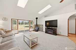 8457 Iron Mountain View Ln, Concrete, WA 98237 - Photo 3