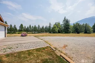 8457 Iron Mountain View Ln, Concrete, WA 98237 - Photo 37